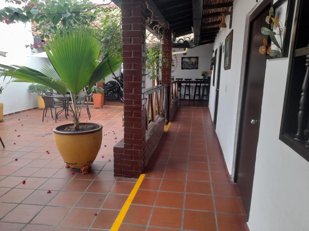 Hotel Colonial San Felipe Girón Exterior foto